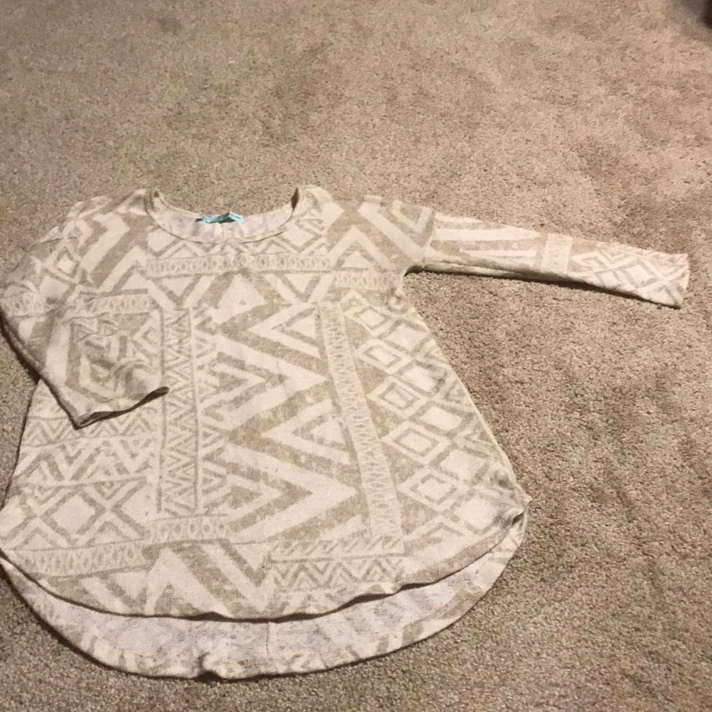 Women’s Maurice’s Top
